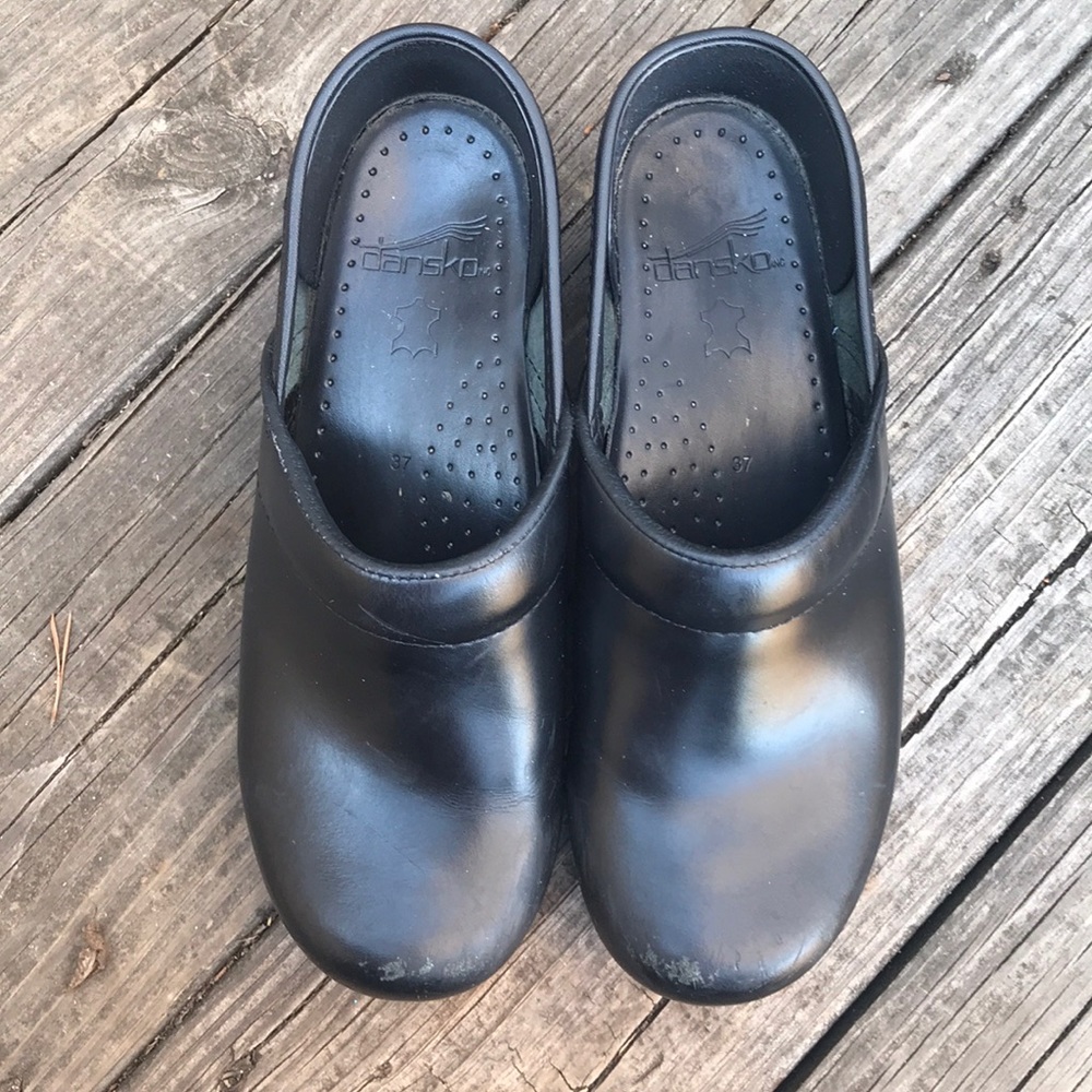 Black Dansko clogs
